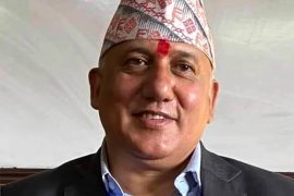 योजना आयोगमा अधिकारी