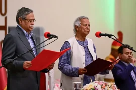 बंगलादेशमा युनुसले लिए अन्तरिम सरकार प्रमुखको शपथ