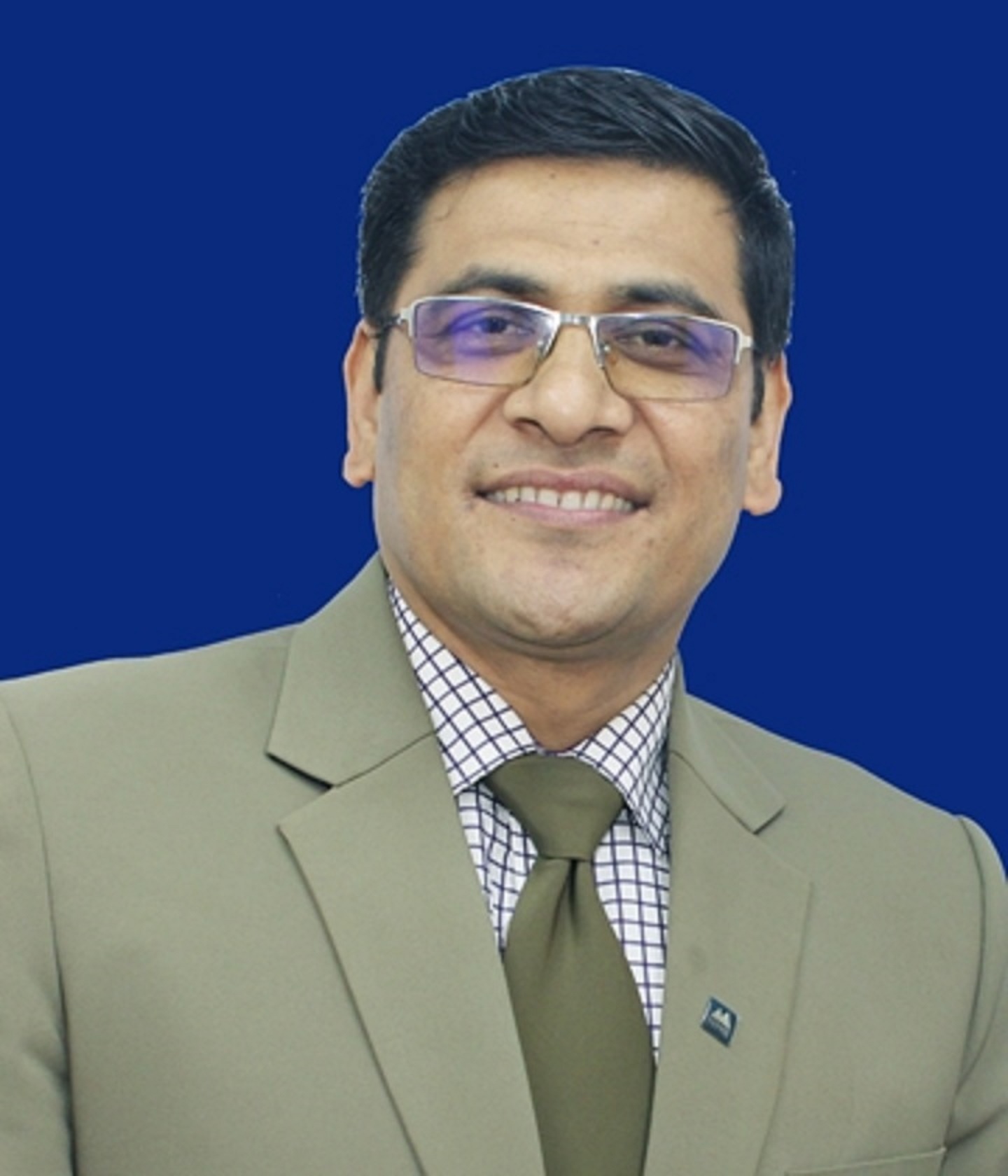  खाडीको अनुभवदेखि बैंकिङ नेतृत्वसम्म: रिलायन्स फाइनान्सको सीईओमा डा. बुद्धि मल्ल