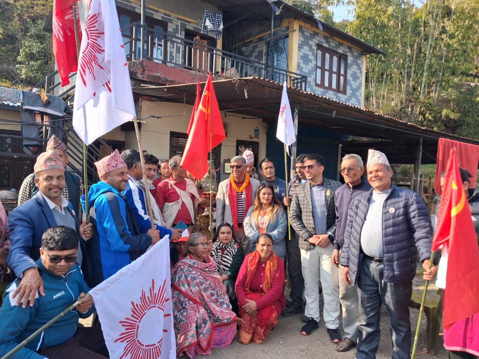  ढिकुरपोखरीका स्थानीयसँग वैरागीको प्रतिबद्धताः ‘विकासको जिम्मा म लिन्छु’