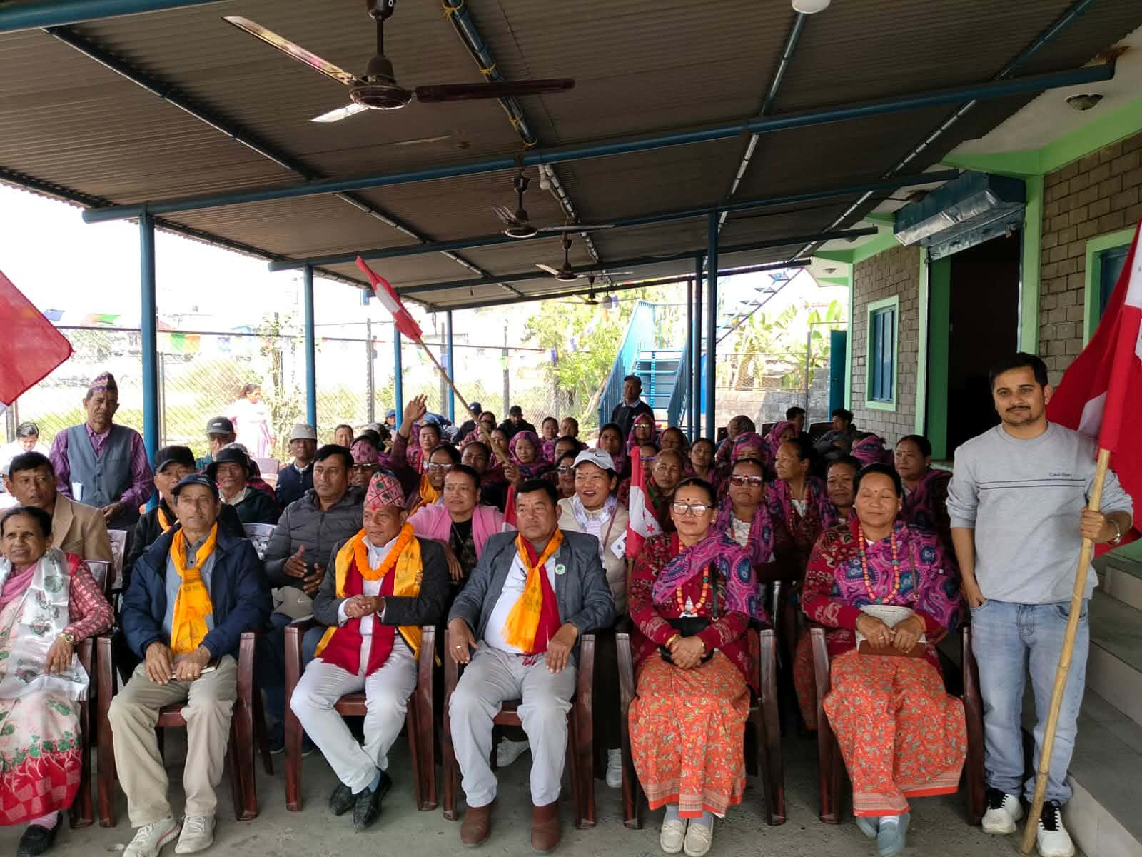  लेखनाथ रङ्गशाला पूरा गर्ने प्रतिबद्धतासहित मतदातामाझ रानाभाट