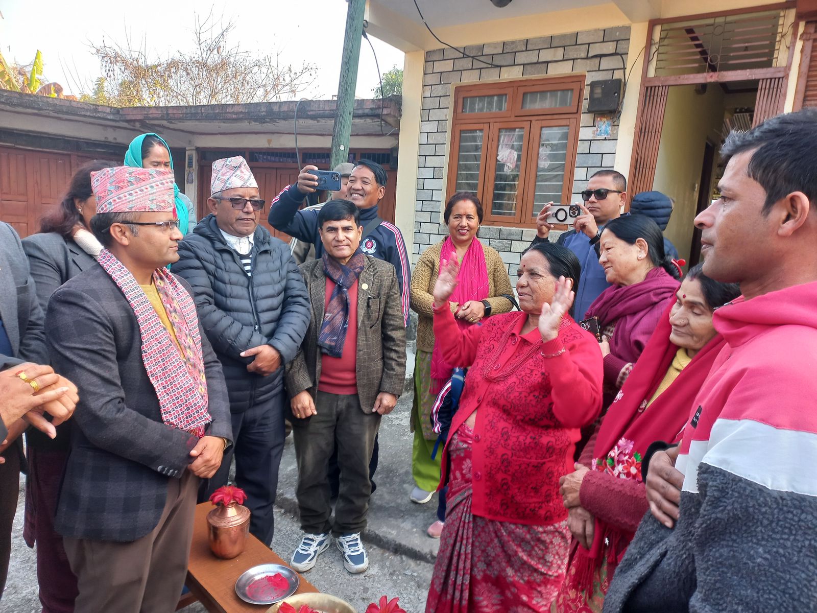 सेती–फुस्रेखोला कटानले दोविल्ला बस्ती जोखिममा, स्थानीयले उम्मेदवारसँग मागे दीर्घकालीन प्रतिवद्धता