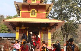 धार्मिक आस्था र विकासको एजेन्डासहित मैदानमा रश्मी आचार्य