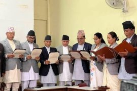 गण्डकीमा मन्त्रिमण्डल विस्तार: एमाले–कांग्रेसबाट ८ मन्त्रीको सपथ, ९ सदस्यीय क्याबिनेट पूर्ण