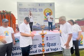 पोखरामा अन्तर्राष्ट्रिय योग दिवस मनाइयो, सयौंले गरे सामूहिक योगाभ्यास