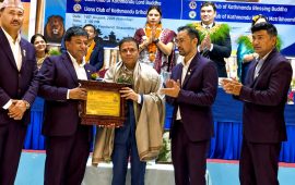 लायन्सको संयुक्त पदस्थापनमा अन्तर्राष्ट्रिय डाइरेक्टर राजन लम्साल र सांसद बदन भण्डारी सम्मानित